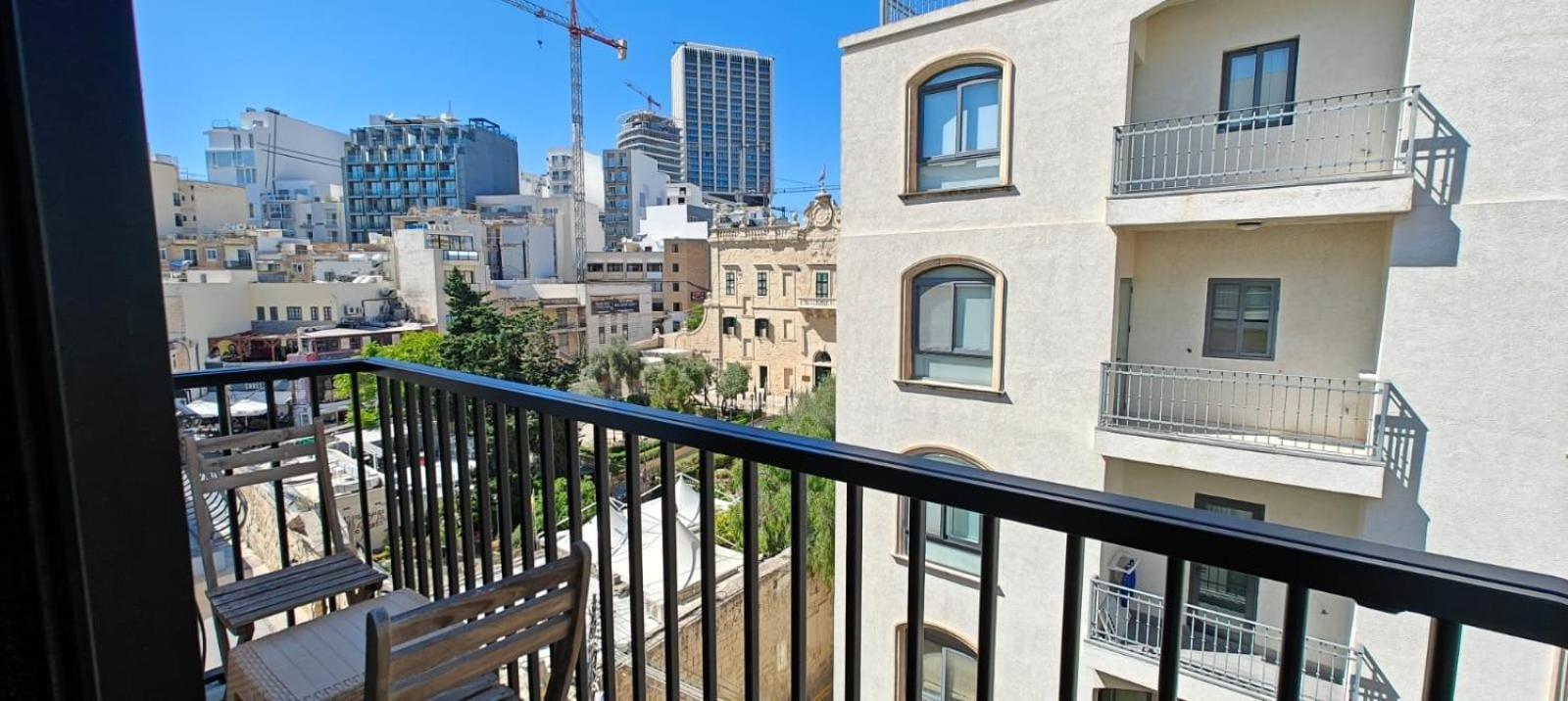 Luxury Garden View At Spinola Bay St Julians Apartment Saint Julian's Ngoại thất bức ảnh